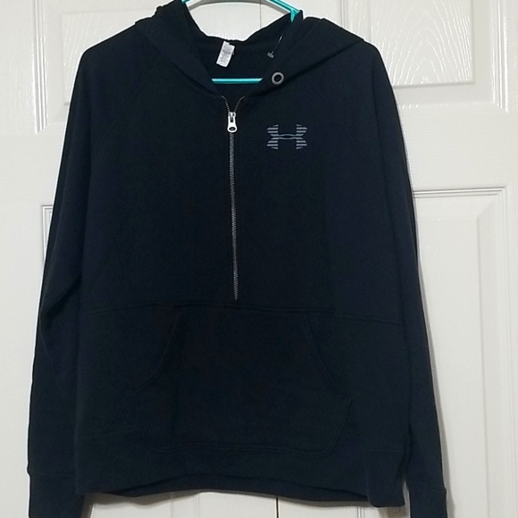 Under Armour Tops - Pullover